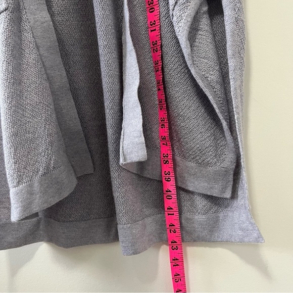 Kit and Ace In the Clouds Wrap Long Cardigan 
Size XS/ S Merino Wool - Picture 7 of 8